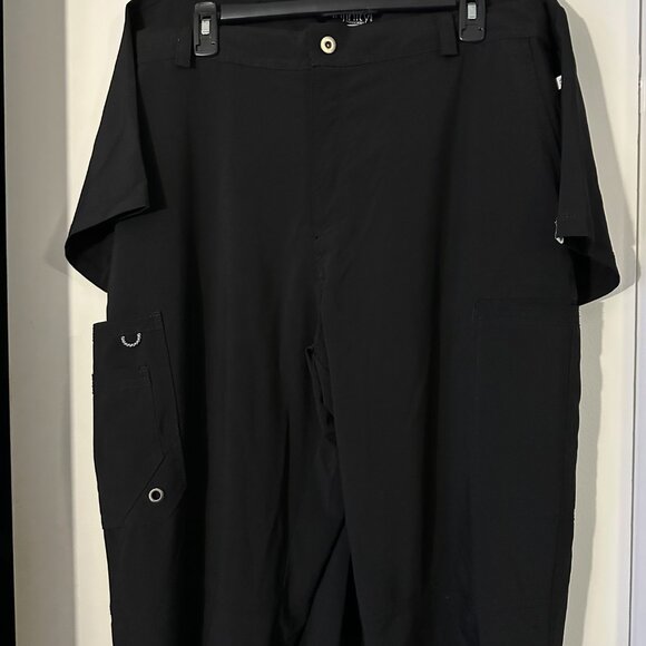 Infinity by Cherokee men's scrubs size medium jacket/shirt/pants - Picture 2 of 10